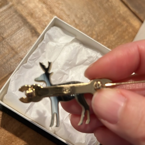 CHANEL 01A reindeer brooch - Picture 5 of 6